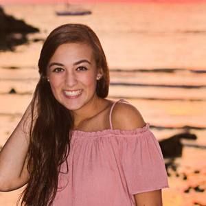 Meet your Posher, Julianna